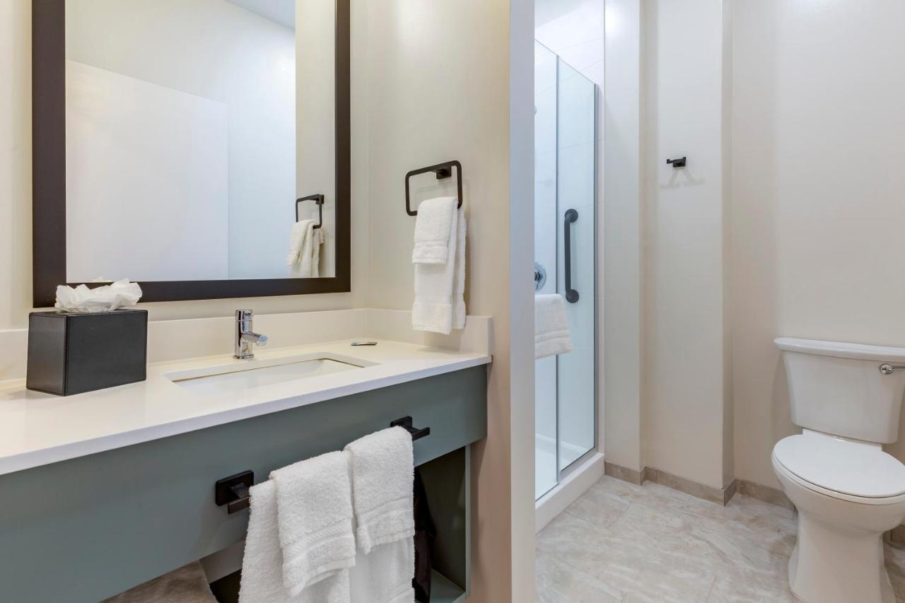 Inn At Blackstone Bagian luar foto