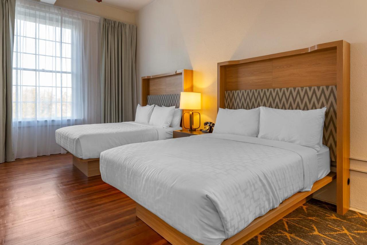 Inn At Blackstone Bagian luar foto